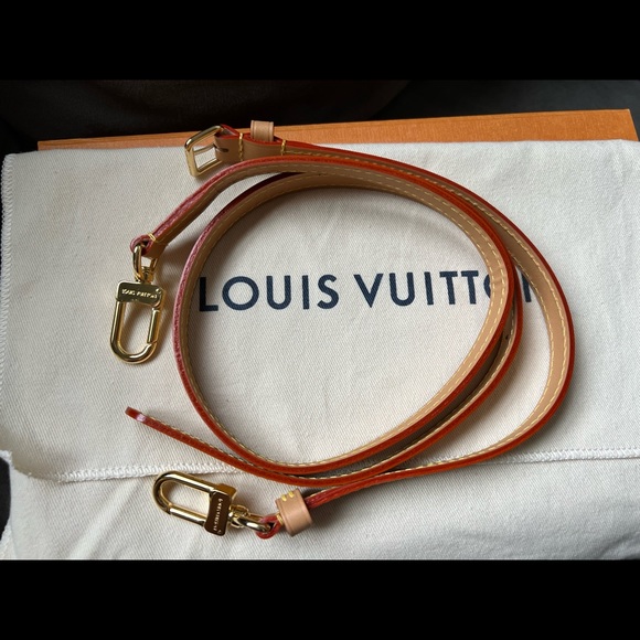 ❣️Final sale Authentic LV New Nano Speedy detachable straps❣️ - Picture 11 of 13